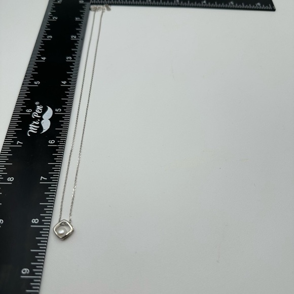 Silver 925 and Pearl Diamond Shape Necklace - Picture 5 of 8